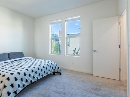 191 Log Pond Ln, Sacramento, CA 95818 Photo