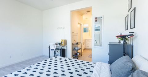 191 Log Pond Ln, Sacramento, CA 95818 Photo