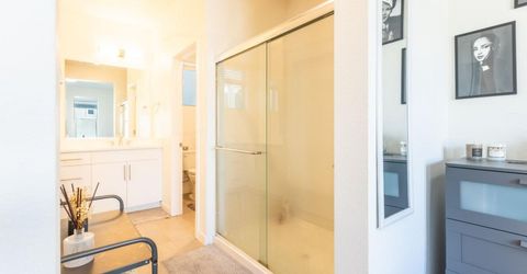 191 Log Pond Ln, Sacramento, CA 95818 Photo