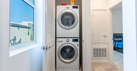 191 Log Pond Ln, Sacramento, CA 95818 Photo