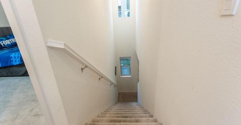 191 Log Pond Ln, Sacramento, CA 95818 Photo