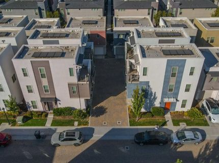 191 Log Pond Ln, Sacramento, CA 95818 Photo