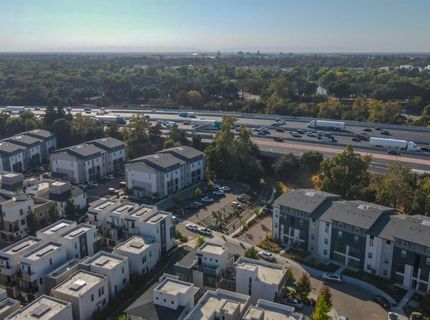 191 Log Pond Ln, Sacramento, CA 95818 Photo