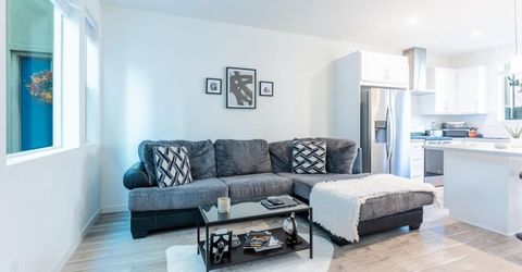 191 Log Pond Ln, Sacramento, CA 95818 Photo