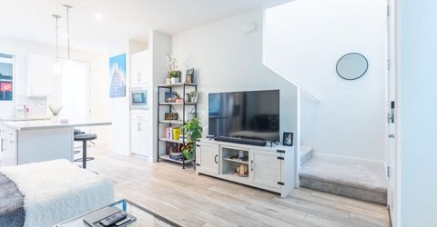 191 Log Pond Ln, Sacramento, CA 95818 Photo