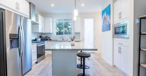 191 Log Pond Ln, Sacramento, CA 95818 Photo