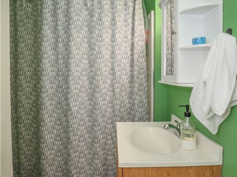 2721 Meadow Drive , Akron, OH 44312 Photo 10