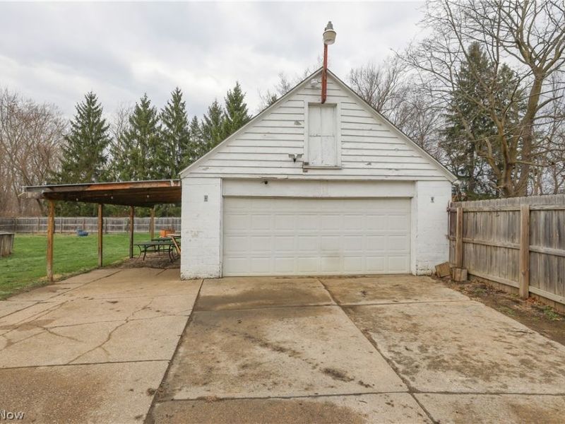 2721 Meadow Drive , Akron, OH 44312 Photo 3