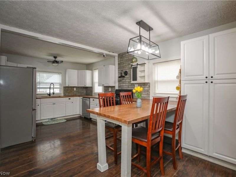 2721 Meadow Drive , Akron, OH 44312 Photo 6