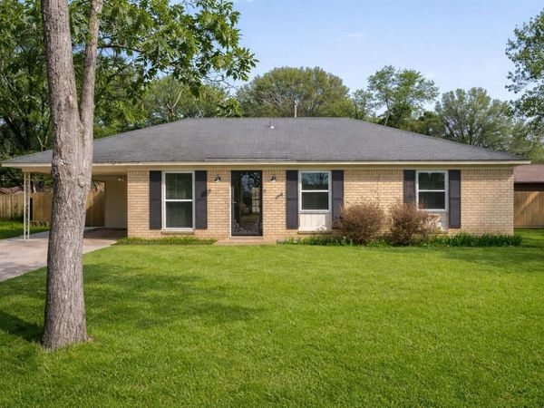 5032 CLEAR CREEK DR, Millington, TN 38053