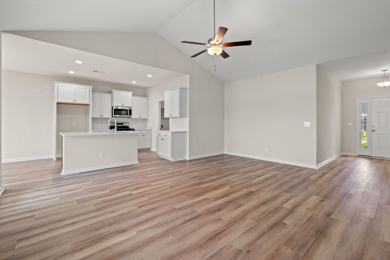 230 Stillbrook Dr. Photo 5