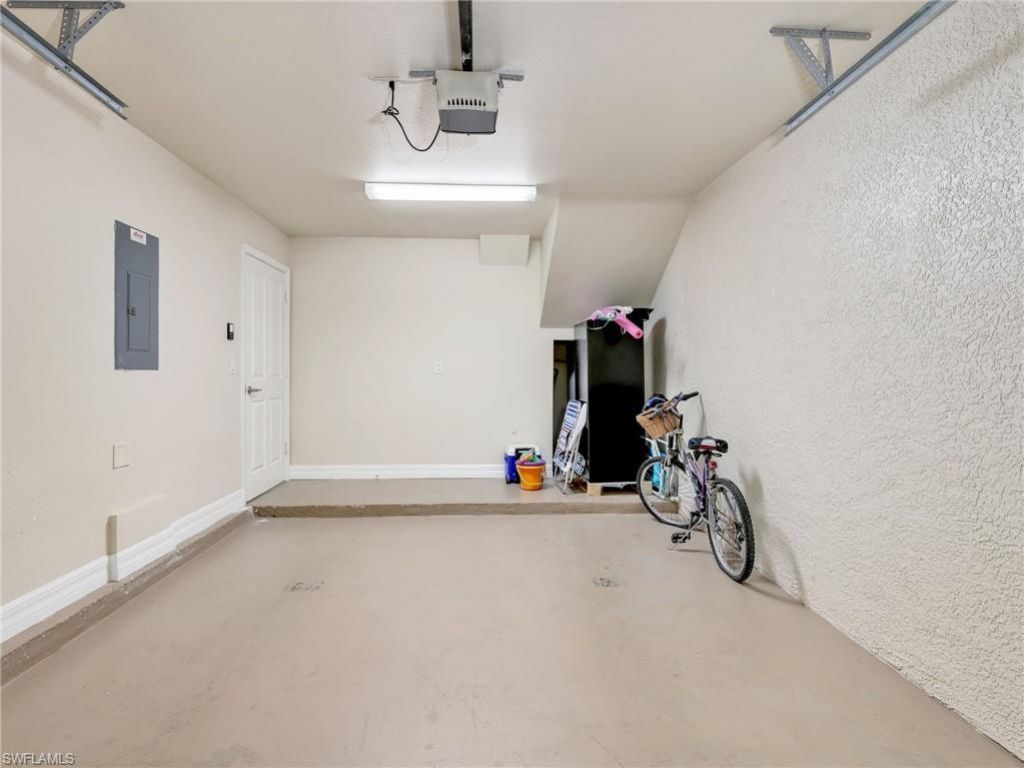 3505 Avion Woods Ct, Unit 902, Naples, FL 34104 Photo