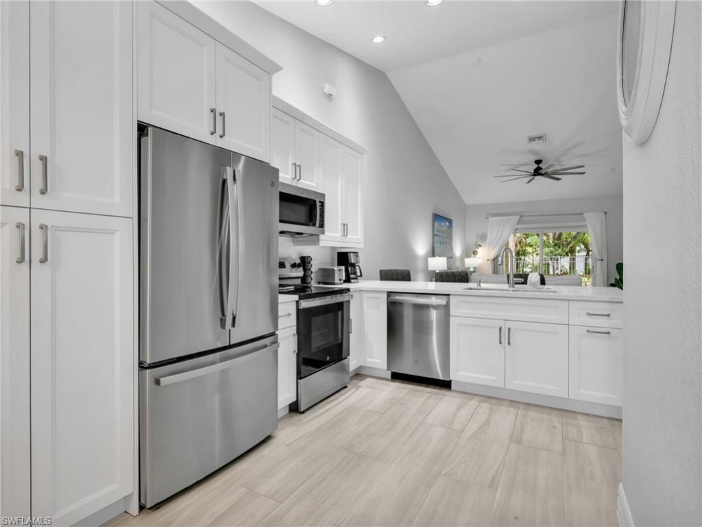 3505 Avion Woods Ct, Unit 902, Naples, FL 34104 Photo