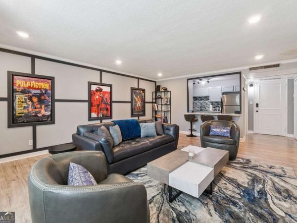 2965 Pharr Court South NW, Unit 512, Atlanta, GA 30305