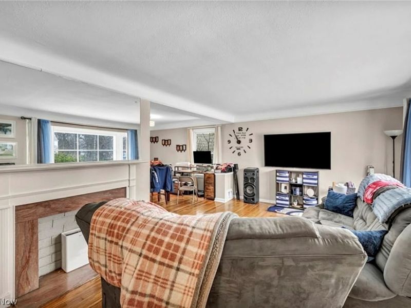 16908 Throckley Avenue, Cleveland, OH 44128 Photo 19