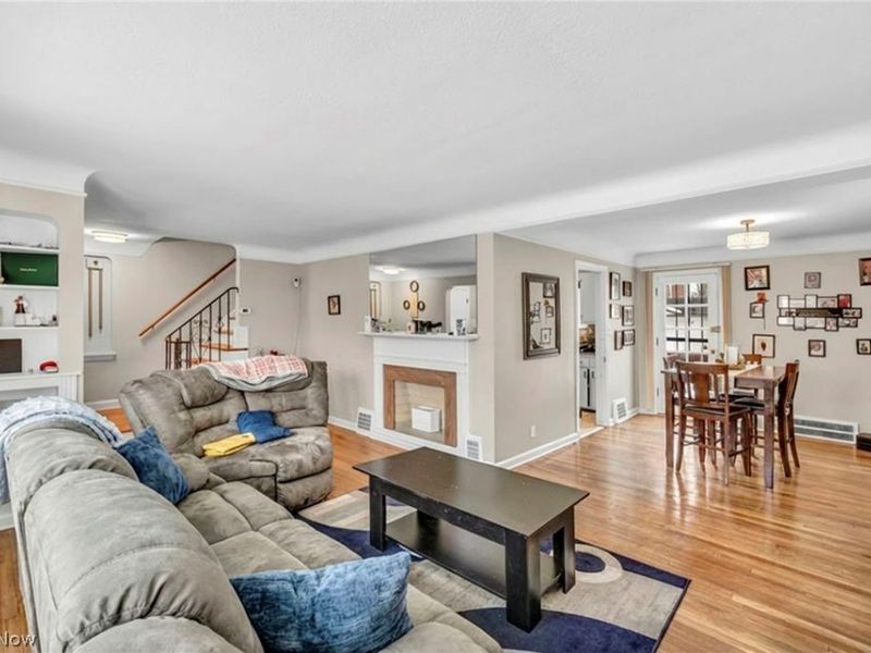 16908 Throckley Avenue, Cleveland, OH 44128 Photo 22