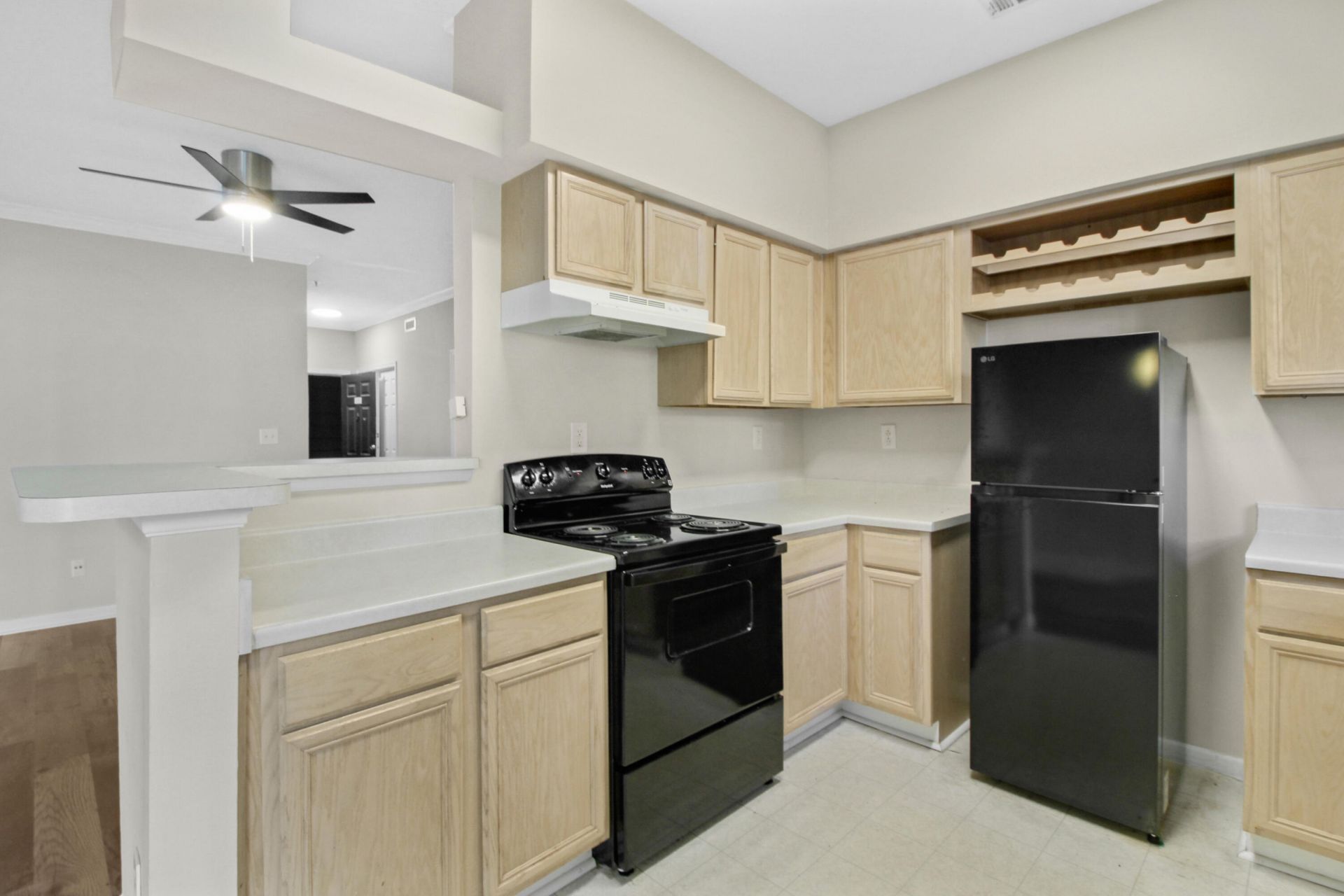 700 Daniel Ellis Drive Photo 12