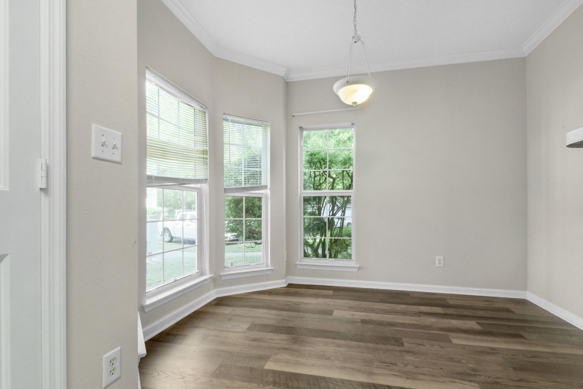 700 Daniel Ellis Drive Photo 13