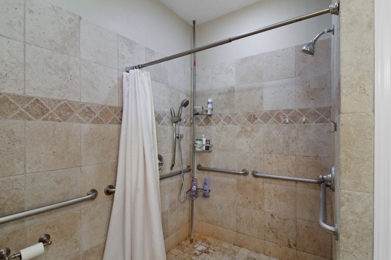 700 Daniel Ellis Drive Photo 18