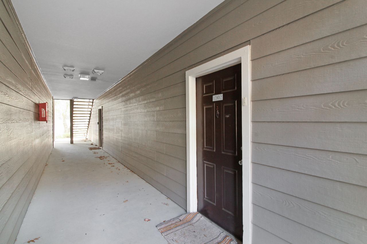 700 Daniel Ellis Drive Photo 4