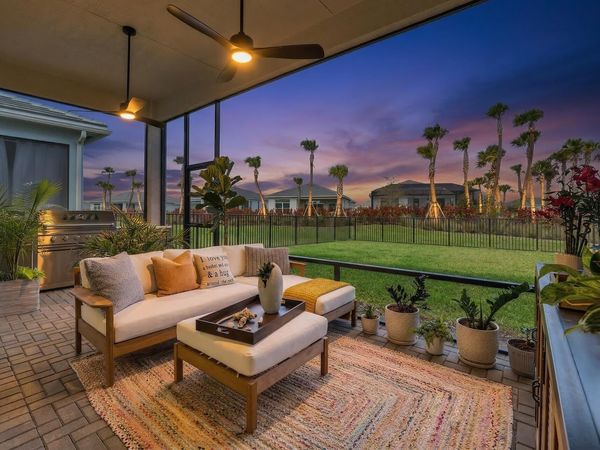 8695 SW Cantante Way, Port St. Lucie, FL 34987