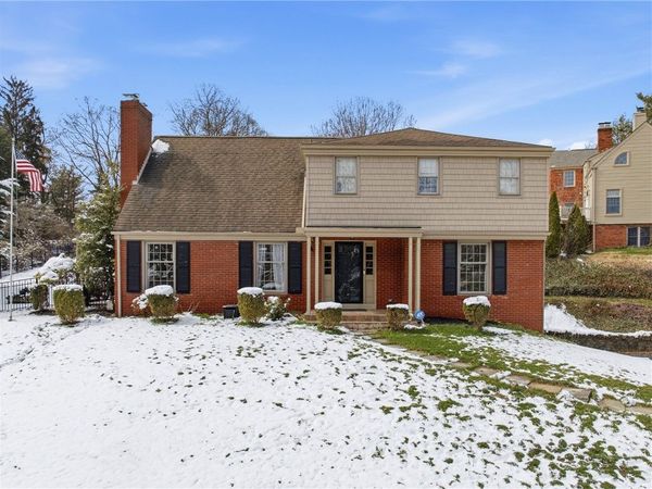 1800 Murdstone Road, Upper Saint Clair, PA 15241