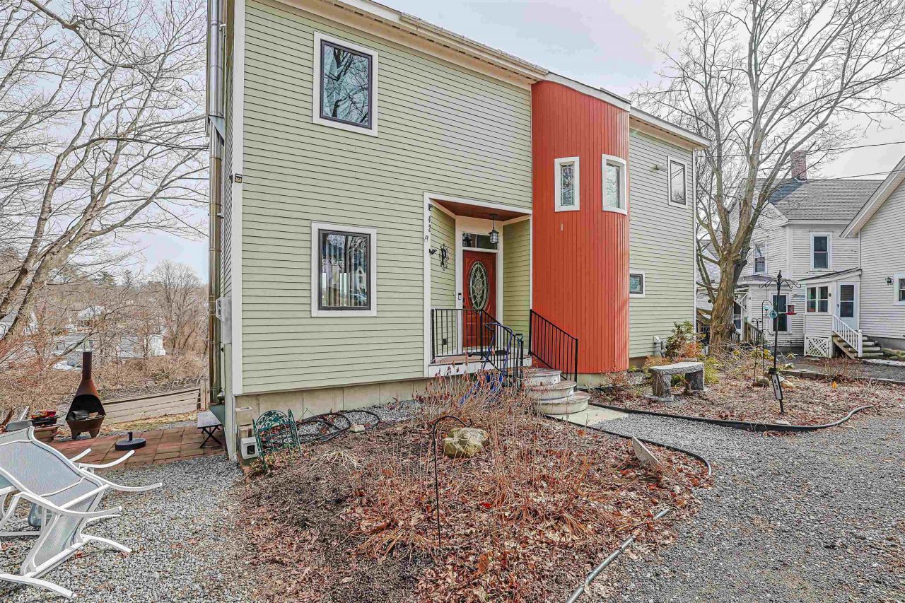 42 N Main Street, Boscawen, NH 03303 Main Photo