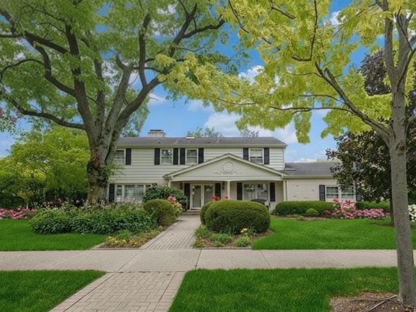 629 Courtland Circle, Western Springs, IL 60558