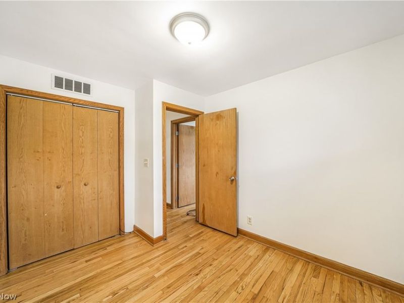 5216 Kuszmaul Avenue NW, Warren, OH 44483 Photo 12