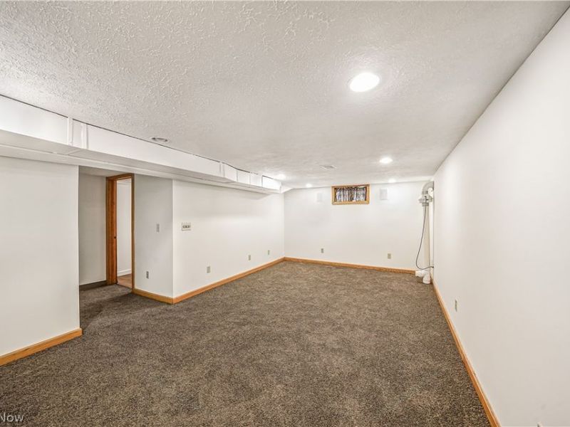 5216 Kuszmaul Avenue NW, Warren, OH 44483 Photo 20