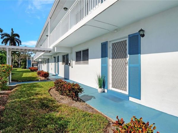 750 Mooring Line DR, Unit 105, NAPLES, FL 34102