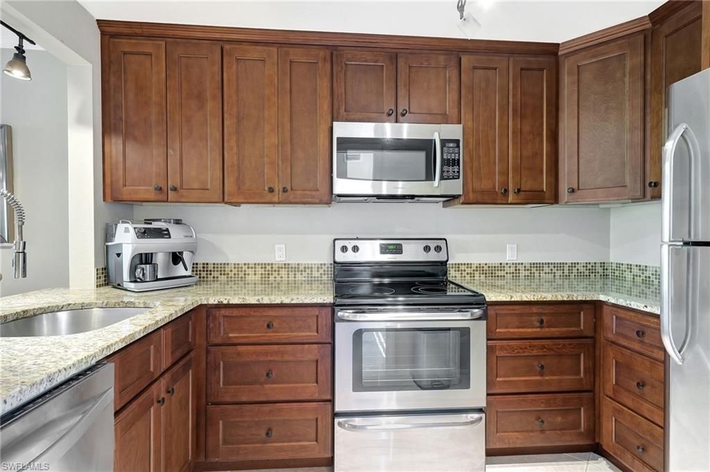 750 Mooring Ln, Unit 105, Naples, FL 34102 Photo