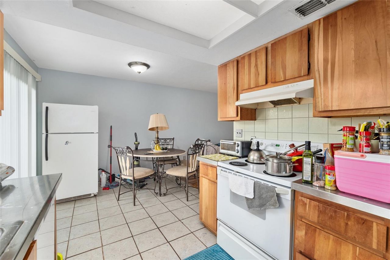 1420 SW 42nd Street, Unit B, Gainesville, FL 32607 Photo