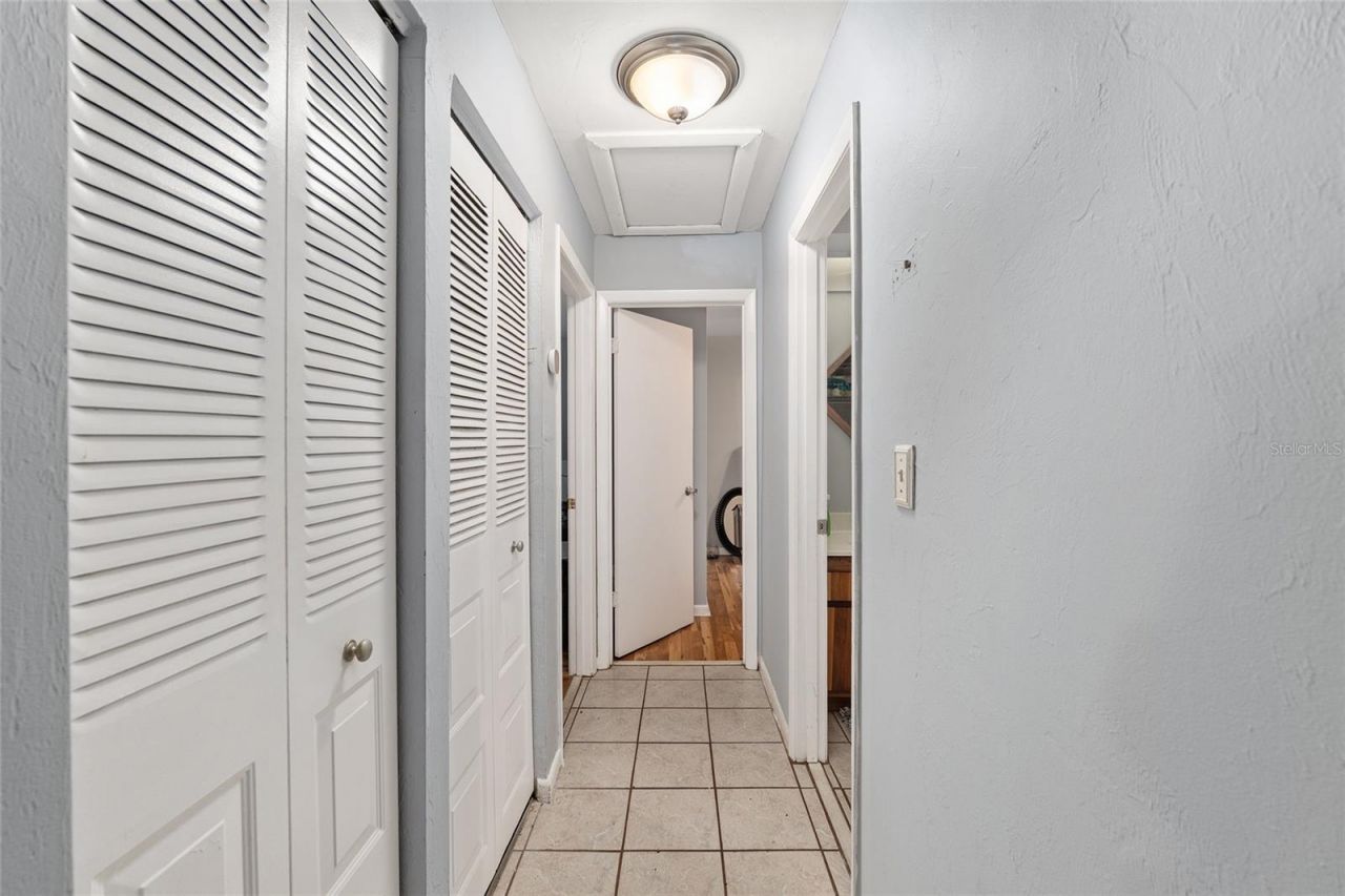 1420 SW 42nd Street, Unit B, Gainesville, FL 32607 Photo