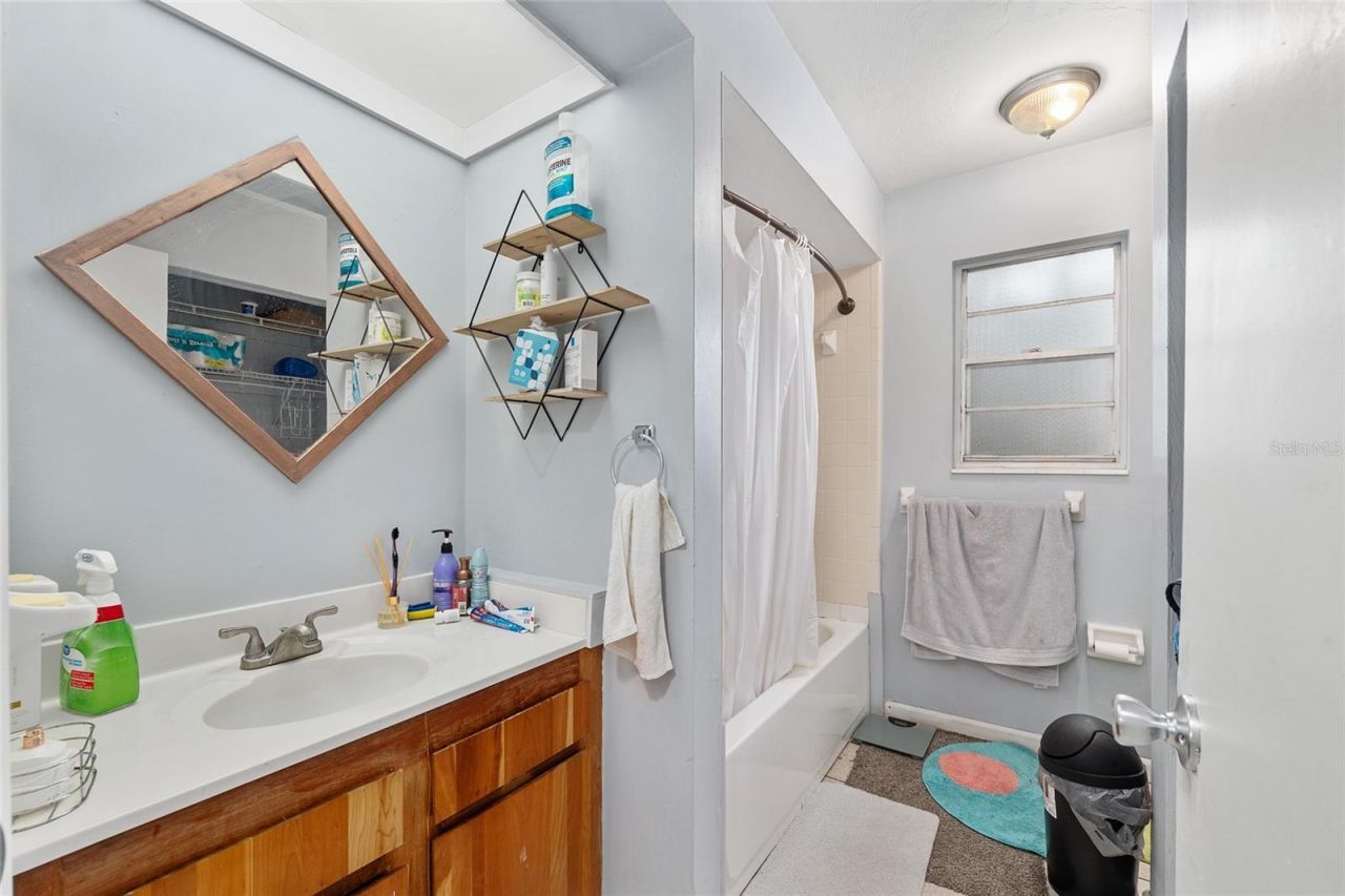 1420 SW 42nd Street, Unit B, Gainesville, FL 32607 Photo