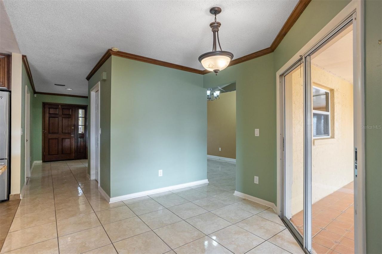 8639 Leighton Drive, Tampa, FL 33614 Photo