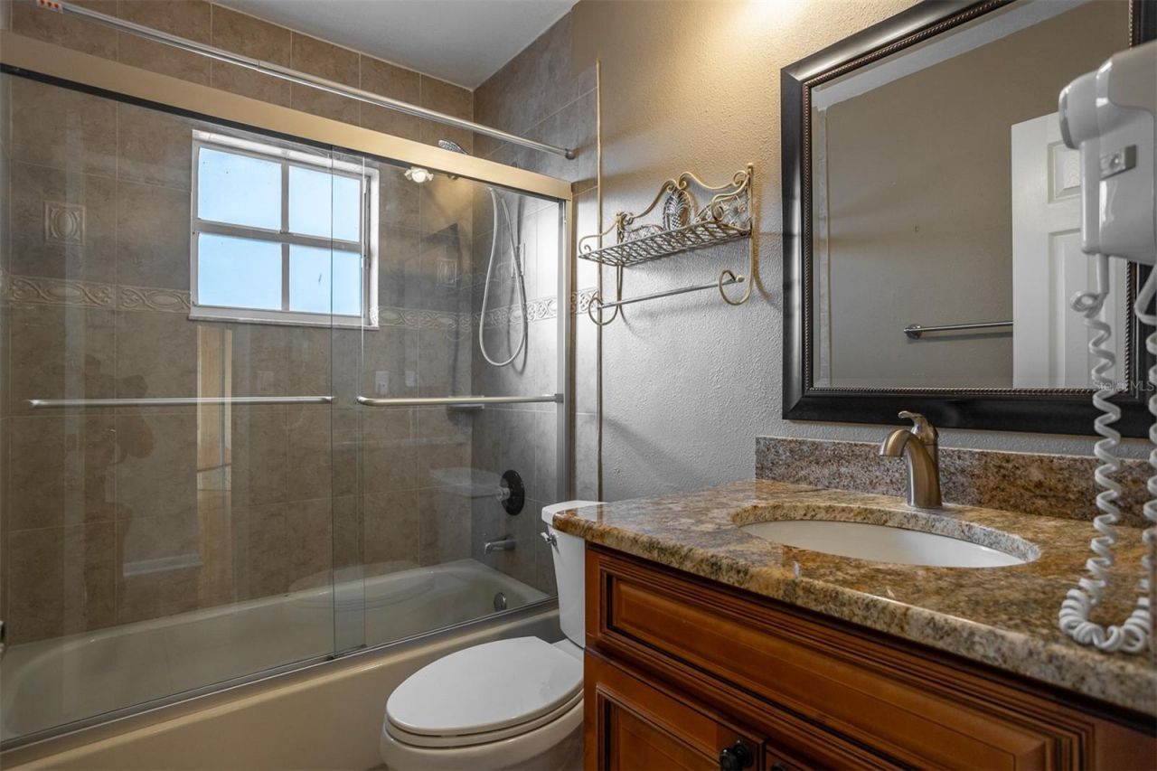 8639 Leighton Drive, Tampa, FL 33614 Photo