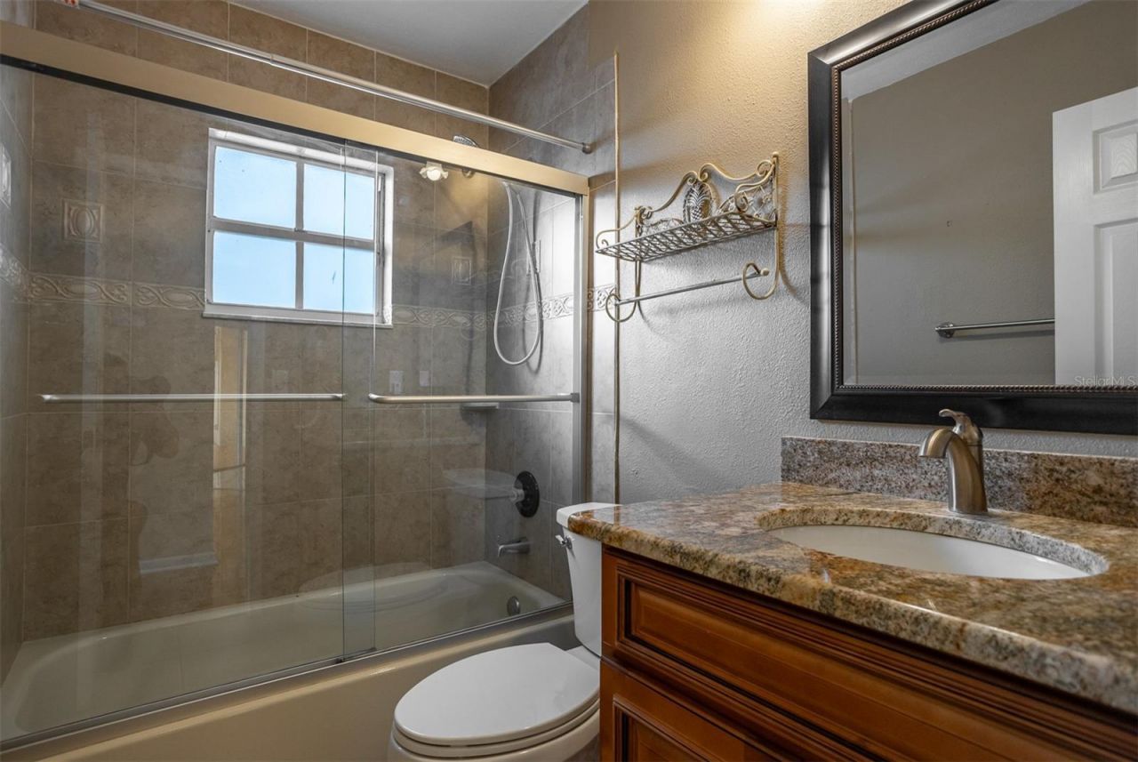 8639 Leighton Drive, Tampa, FL 33614 Photo