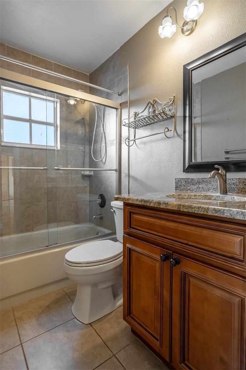 8639 Leighton Drive, Tampa, FL 33614 Photo