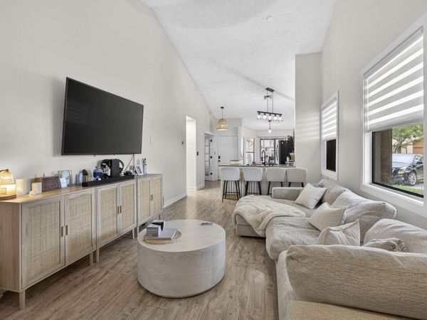 3807 Collinwood Lane, West Palm Beach, FL 33406