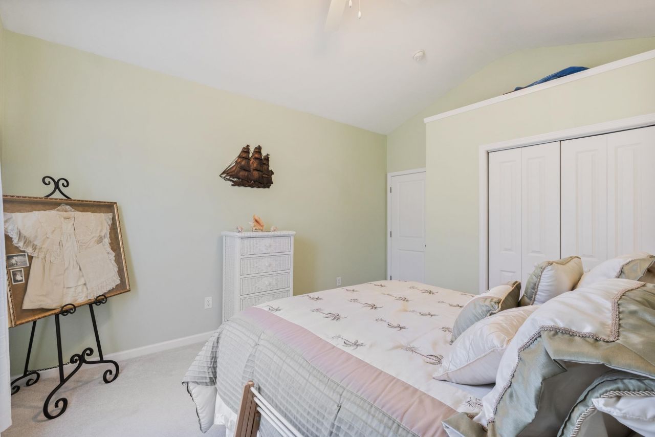 546 Tourmaline Dr. Photo 16