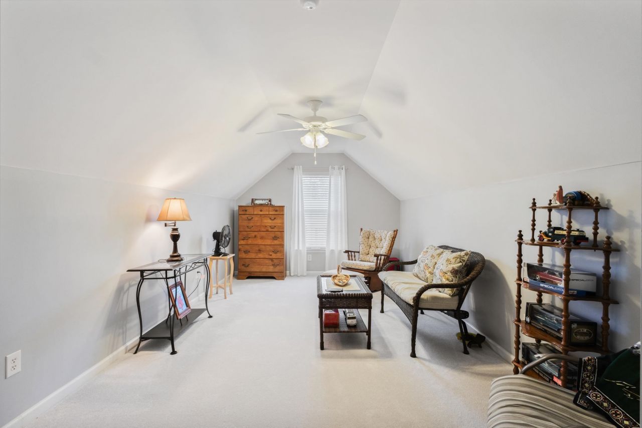 546 Tourmaline Dr. Photo 22