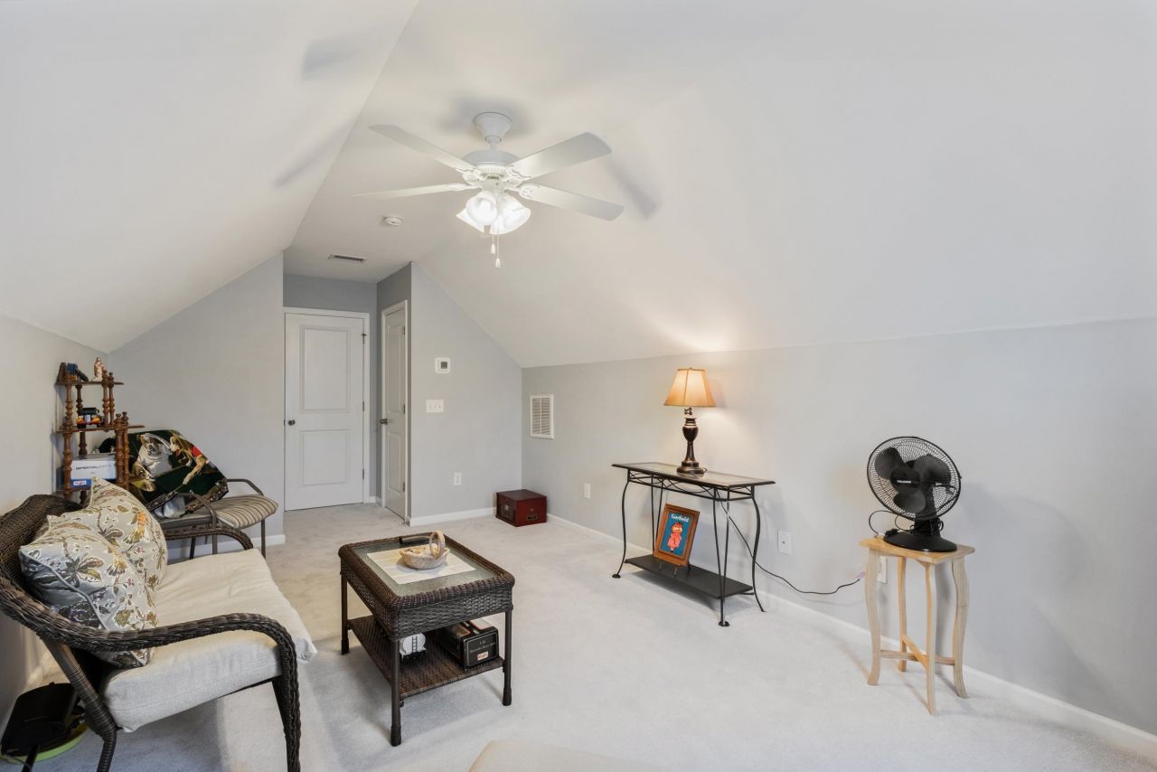 546 Tourmaline Dr. Photo 23