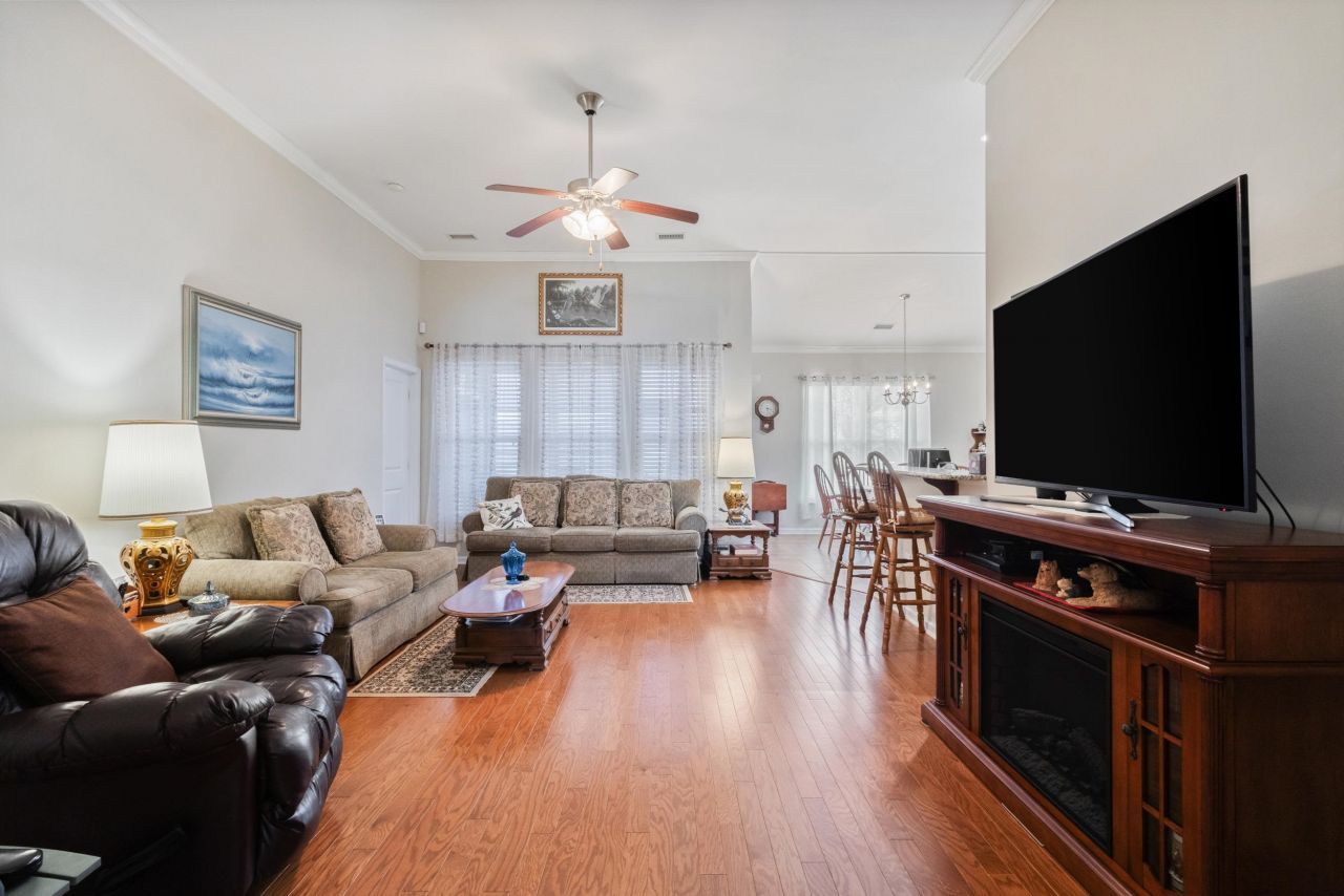 546 Tourmaline Dr. Photo 24