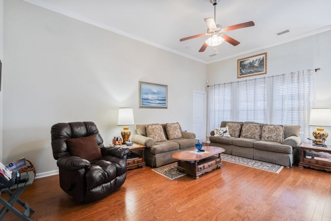 546 Tourmaline Dr. Photo 25