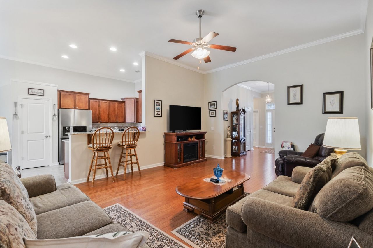 546 Tourmaline Dr. Photo 28