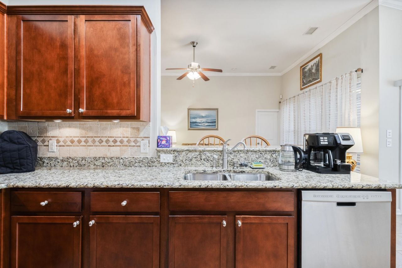 546 Tourmaline Dr. Photo 34