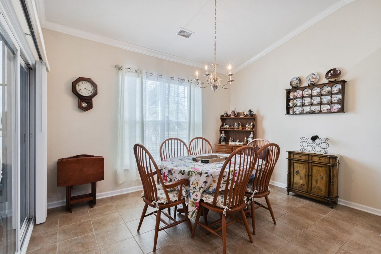 546 Tourmaline Dr. Photo 36