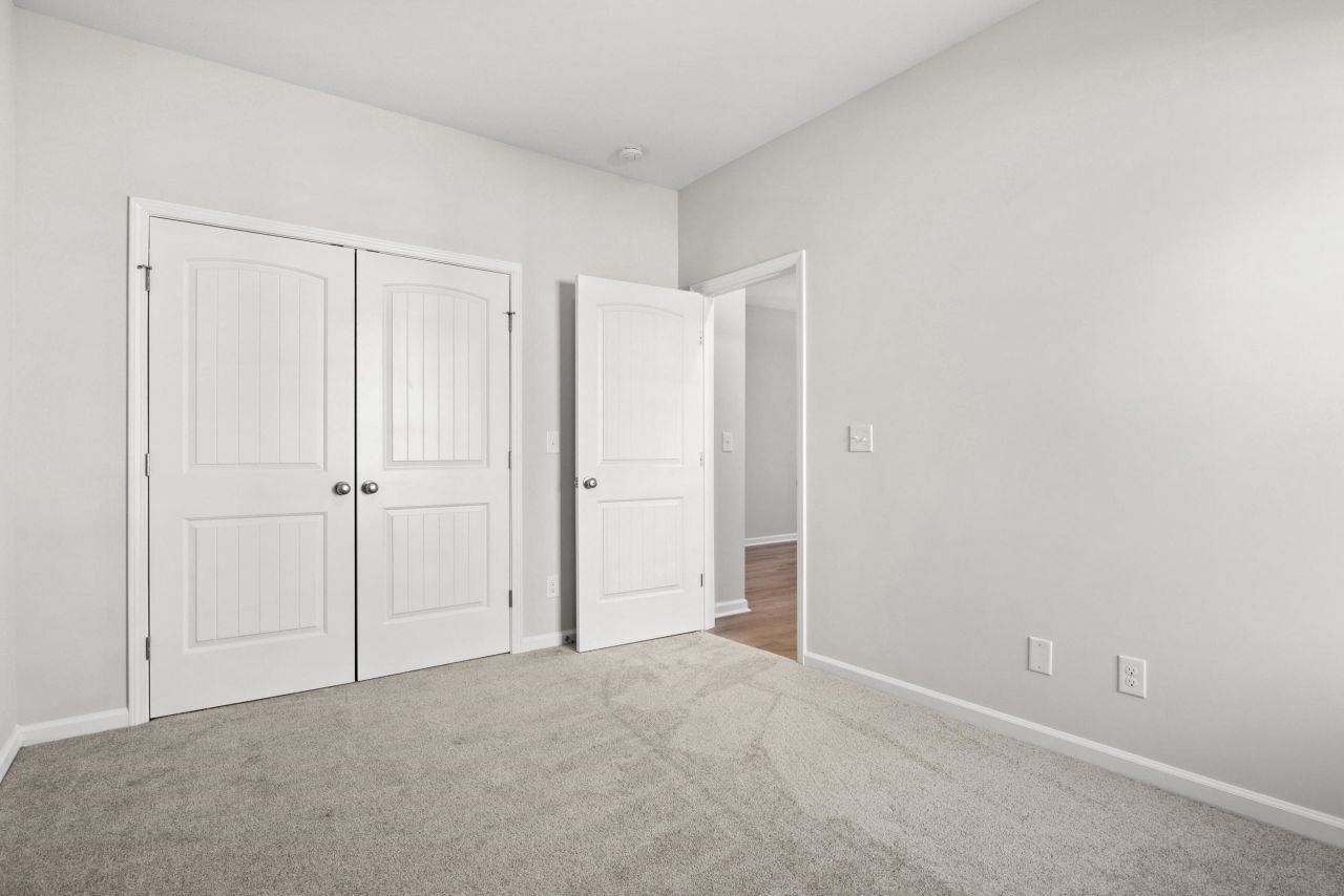 207 Stillbrook Dr. Photo 10