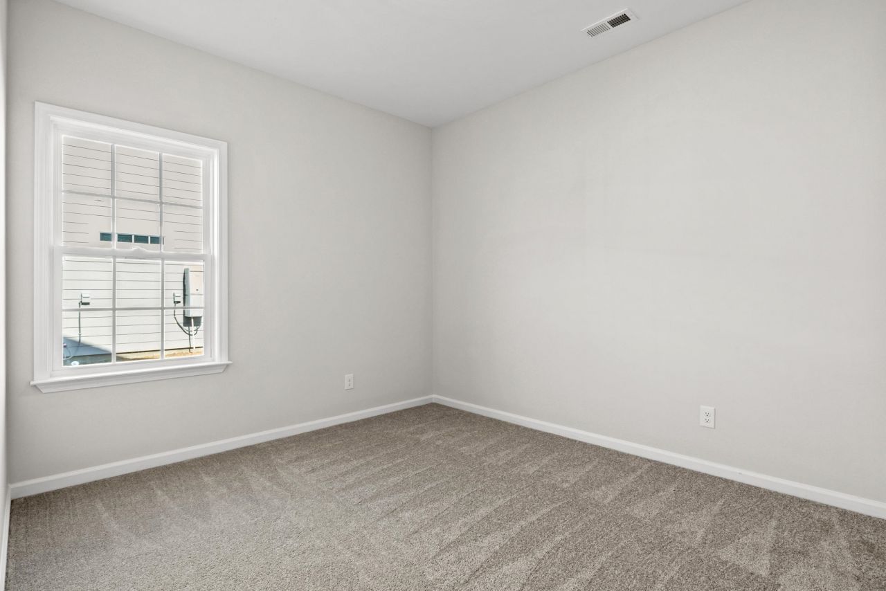 207 Stillbrook Dr. Photo 8